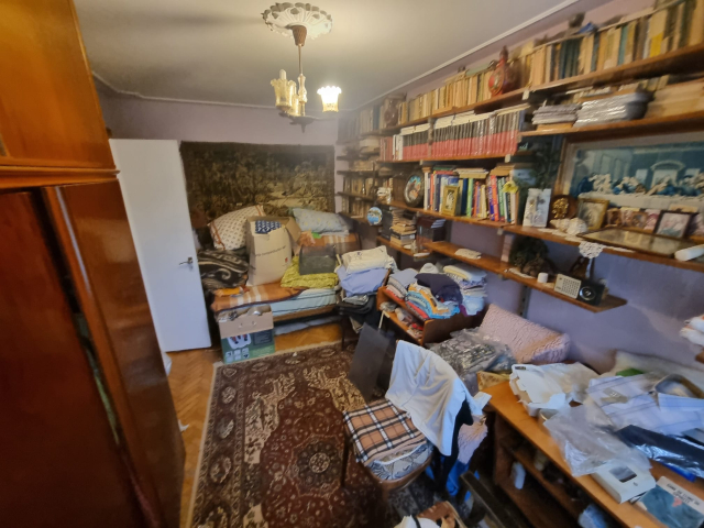 Podu Ros apartament  50 mp, 2 camere,  semidecomandat, de vanzare,  (Universitatea Gheorghe Asachi) 163319