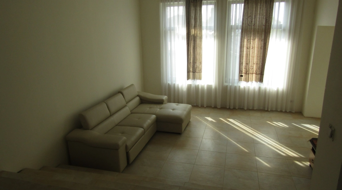 Oferta Casa, 6 camere , 270 mp, Barnova, de vanzare,  Pietrarie imagine 13