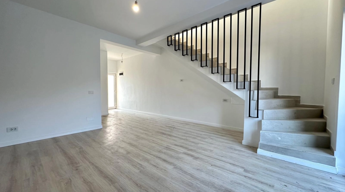 Oferta De vanzare casa, 3 camere, 86 mp, Bucium,  Profi Visan imagine 1