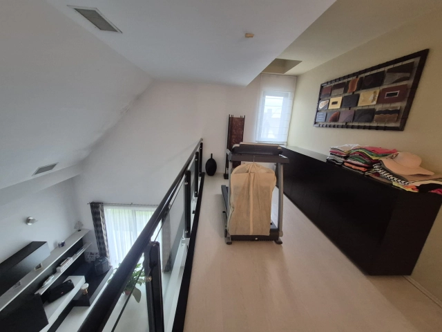 Apartament 5 camere - Bucium