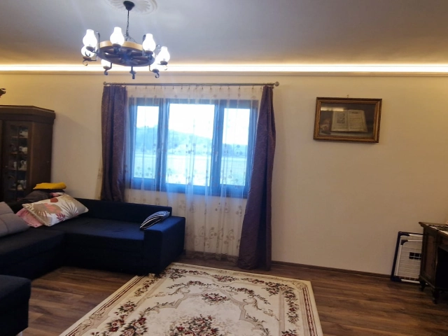 Apartament 3 camere - Semicentral