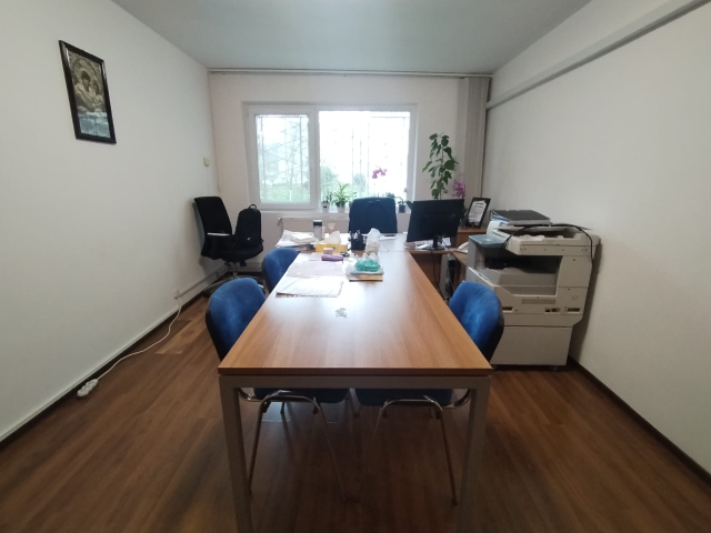 Spatiu comercial Podu Ros Univ. Asachi 50mp  162081