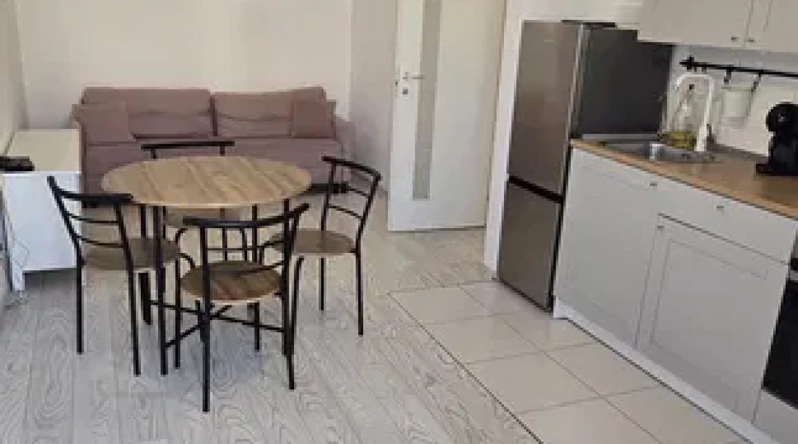 Oferta Bucium apartament 37 mp, 2 camere, semidecomandat, de inchiriat,  OMV imagine 2