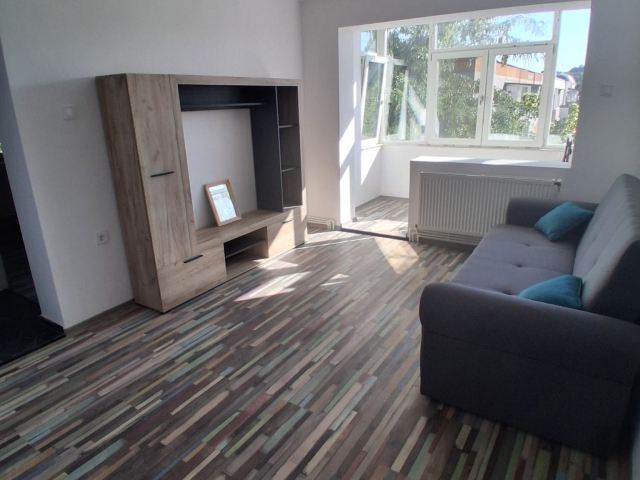 Podu Ros apartament  54 mp, 2 camere,  semidecomandat, de inchiriat,  (Salubris) 163124