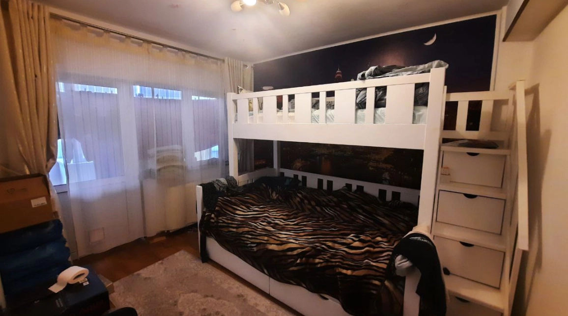 Oferta De vanzare apartament, 4 camere, decomandat, 120 mp, Calea Romanului imagine 1