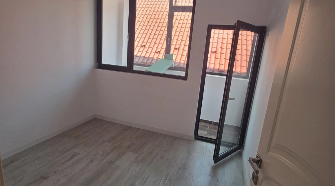 Oferta Apartament nou, 2 camere decomandat, 47 mp, Alexandru cel Bun, de vanzare,  Tigarete - bl.nou Intabulat imagine 1