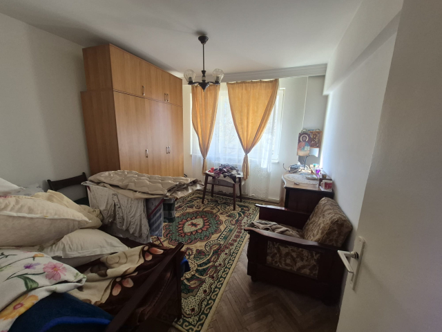 De vanzare apartament, 2 camere,  semidecomandat,  52 mp, Centru,  (Piata Unirii) 161807