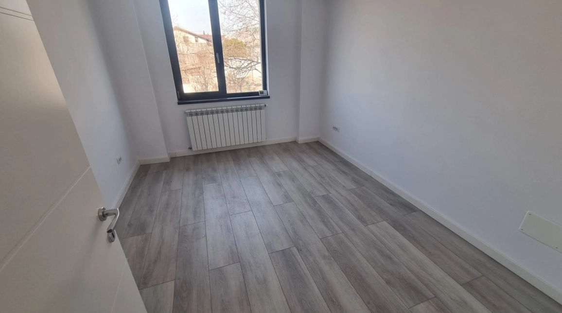 Oferta Tatarasi apartament 88 mp, 3 camere, decomandat, de vanzare,  Aurel Vlaicu- Bloc nou imagine 3