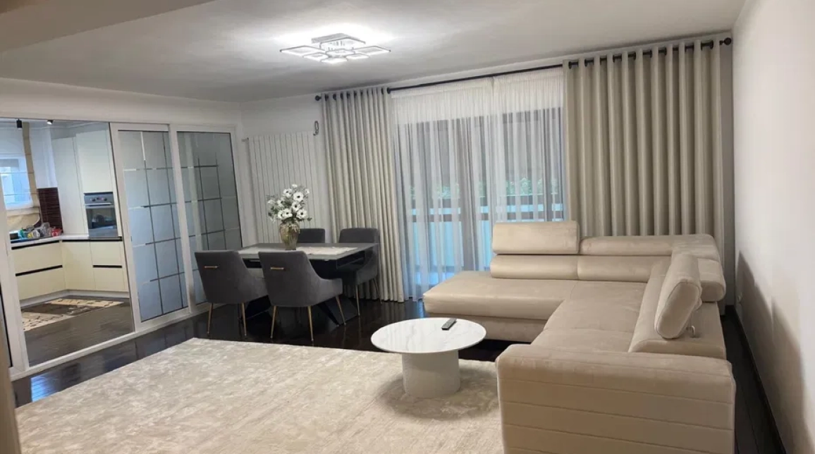 Oferta 3 camere, semidecomandat, 92 mp, de vanzare apartament in zona Calea Romanului imagine 1