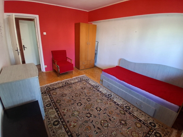Apartament 3 camere - Pacurari