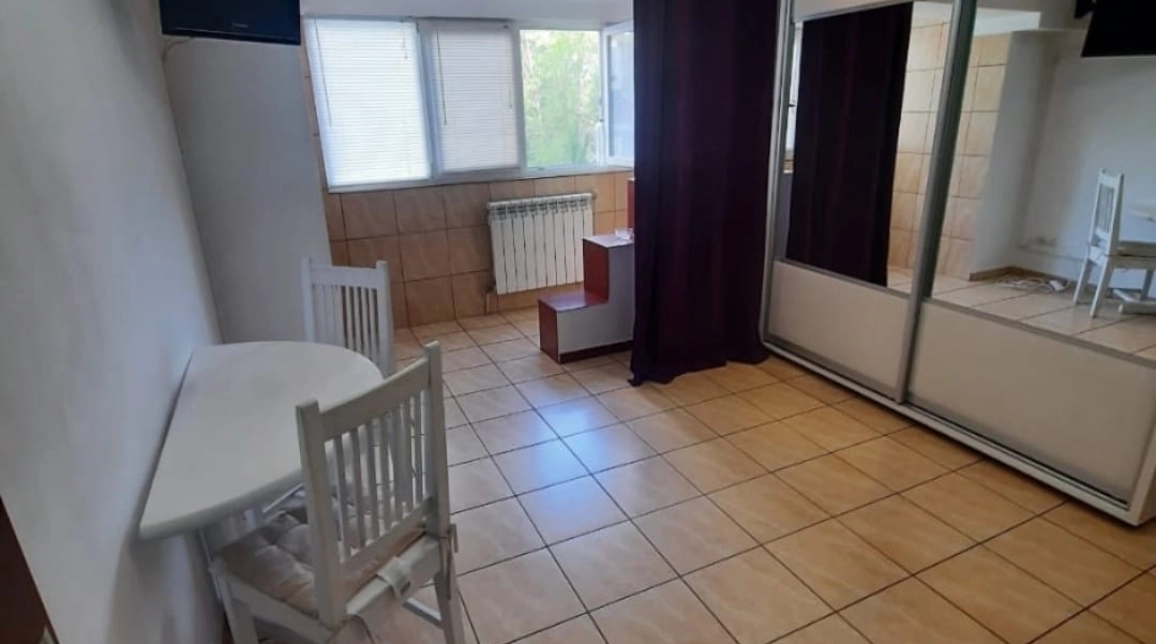 Oferta CUG apartament 41 mp, 1 camera, semidecomandat, de vanzare,  Rondu Vechi imagine 4