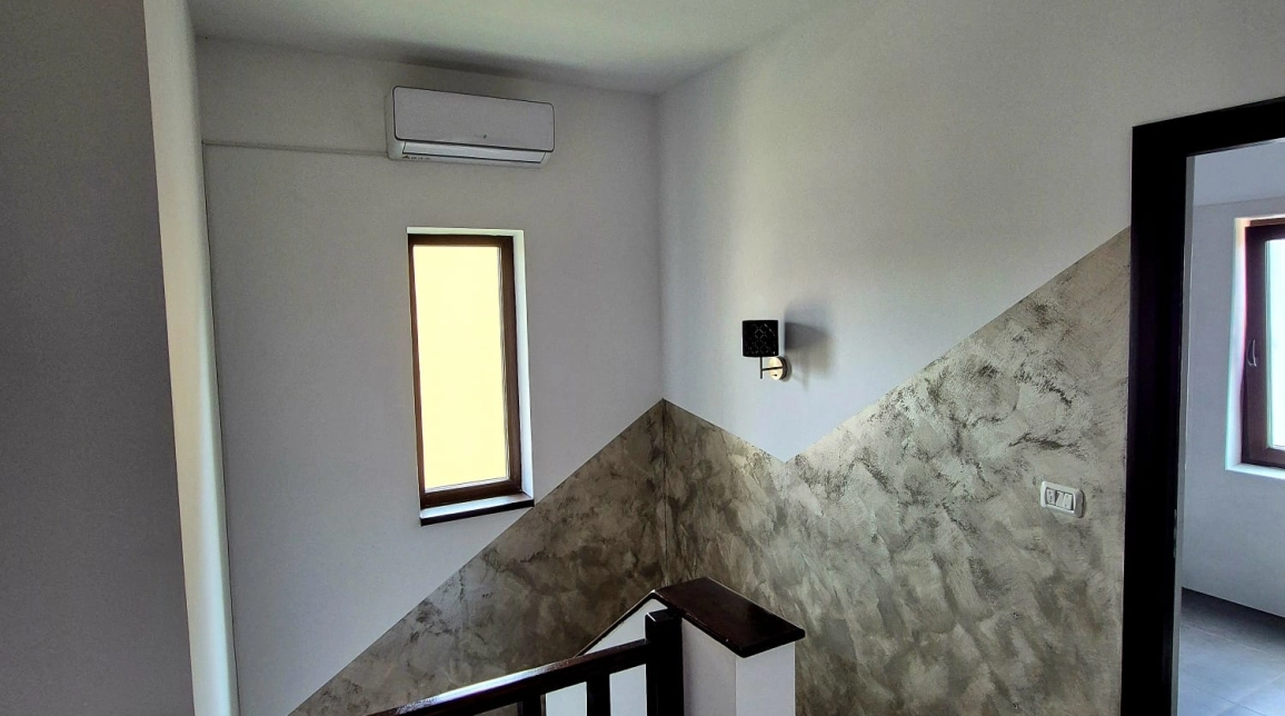 Oferta Casa de vanzare, 4 camere, 117 mp, Valea Lupului,  dupa Antena Orange imagine 4