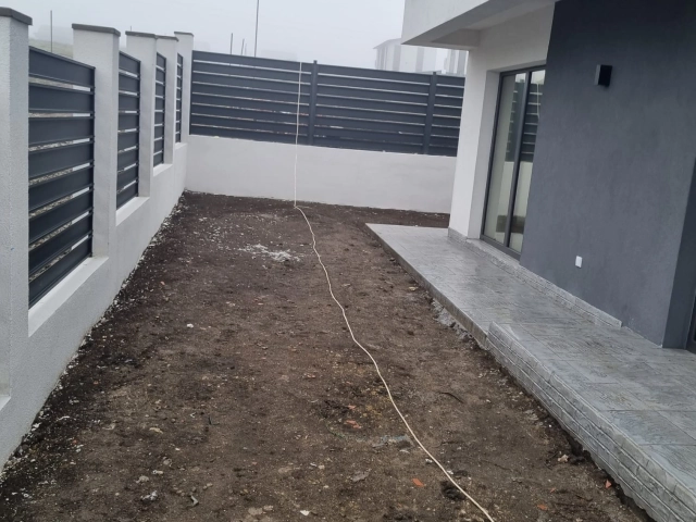 Apartament 4 camere - Miroslava