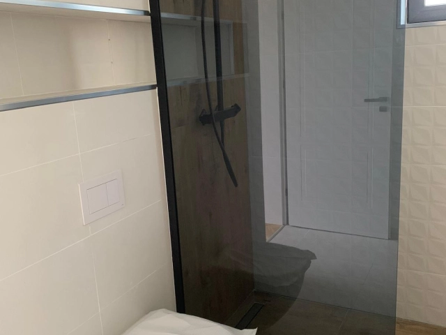Apartament 5 camere - Rediu