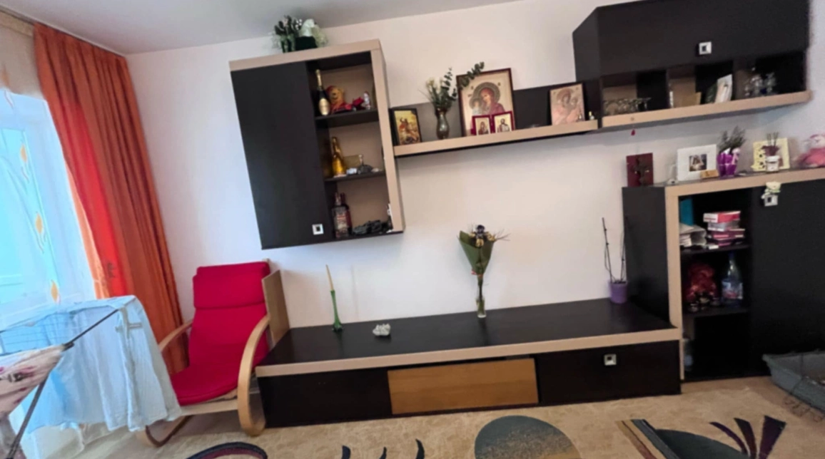 Oferta 2 camere, decomandat, 54 mp, de vanzare apartament in zona Baza 3,  Silk District imagine 1