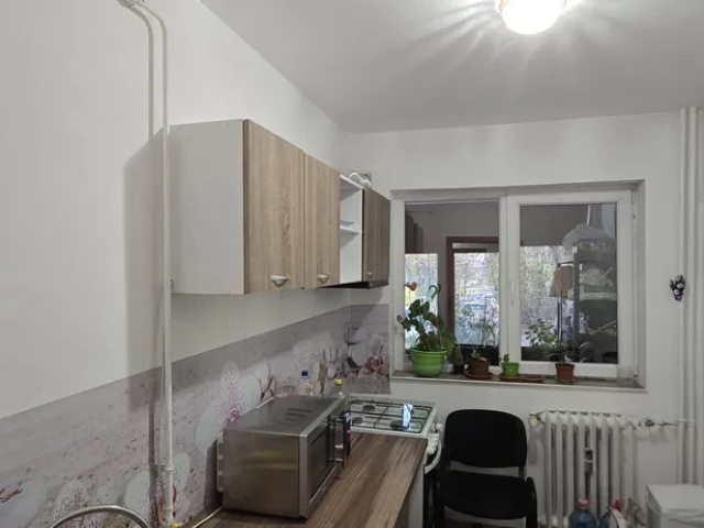 2 camere,  decomandat,  54 mp, de vanzare apartament in zona Tatarasi,  (Flora) 162103