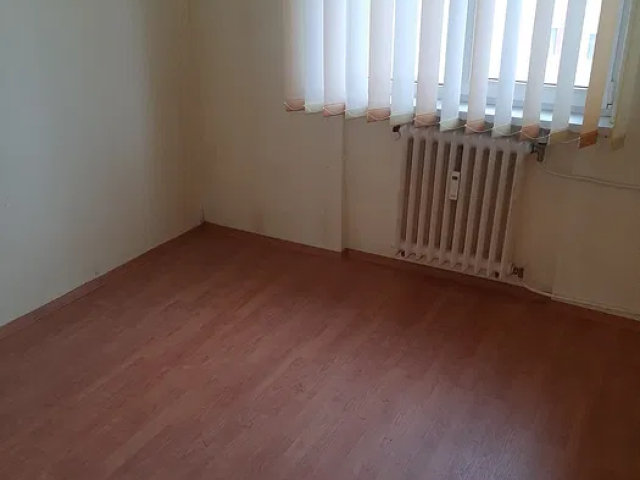 3 camere,  semidecomandat,  60 mp, de vanzare apartament in zona Darmanesti,   162478