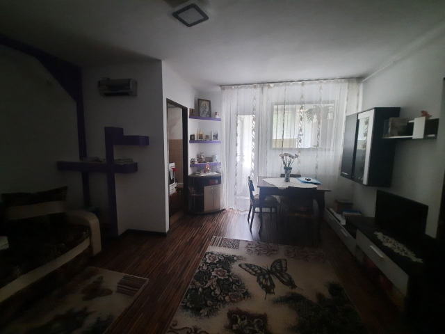 1 camera,  semidecomandat,  30 mp, de vanzare apartament in zona Darmanesti,   163083