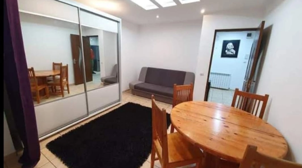 Oferta CUG apartament 41 mp, 1 camera, semidecomandat, de vanzare,  Rondu Vechi imagine 2
