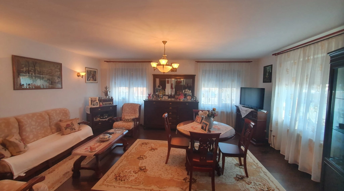 Oferta De vanzare casa, 5 camere, 210 mp, Popas Pacurari,   imagine 1