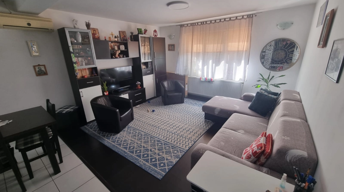 Oferta De vanzare casa, 6 camere, 135 mp, Tatarasi,  Cartier Aviatie imagine 1