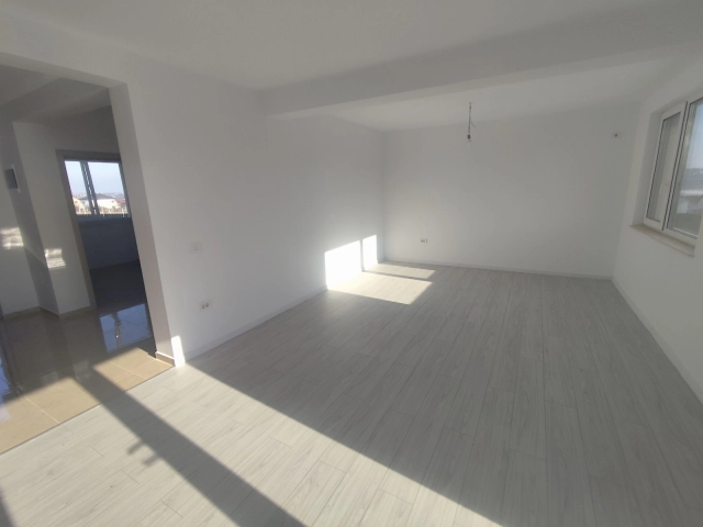 Apartament 4 camere - Popas Pacurari