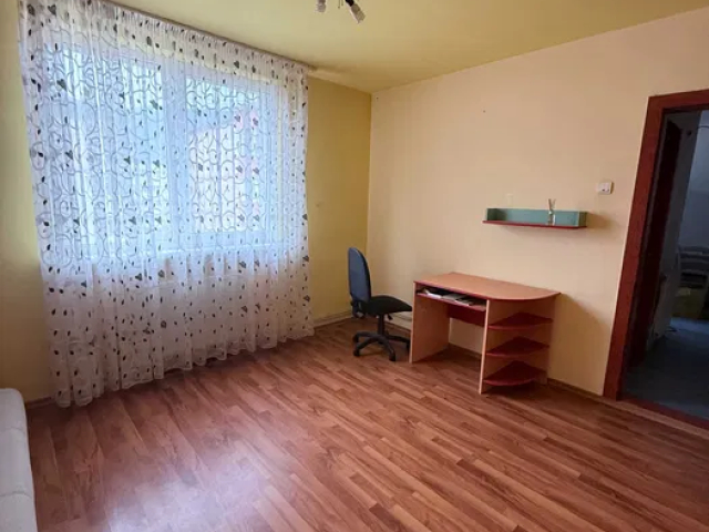 Apartament, 2 camere  decomandat,  52 mp, Precista, de vanzare,  (Careffour / Mare e Monte) 162691