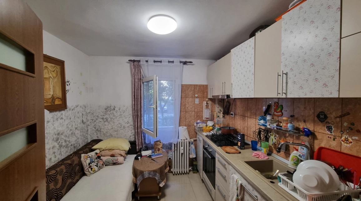 Oferta Apartament, 2 camere decomandat, 50 mp, Nicolina, de vanzare,  Belvedere imagine 5