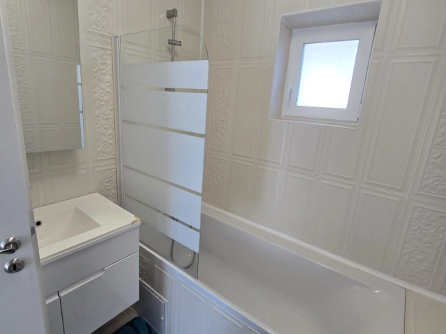 Apartament 3 camere - Lunca Cetatuii