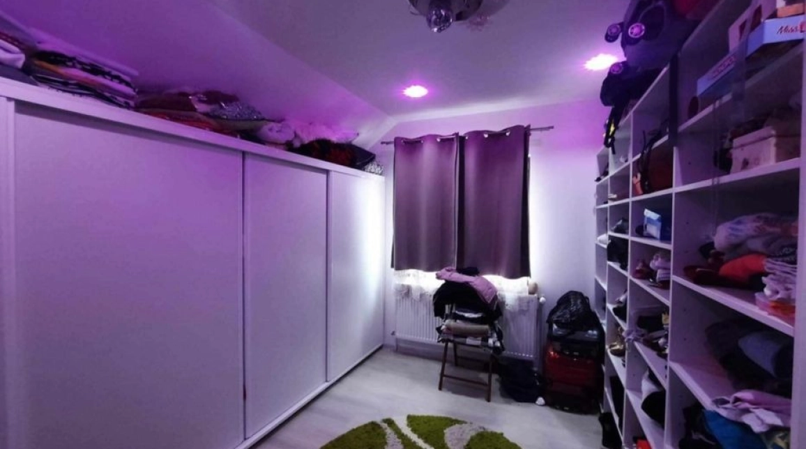 Oferta Casa de vanzare, 4 camere, 200 mp, Miroslava,  in spate la la Family Market imagine 5