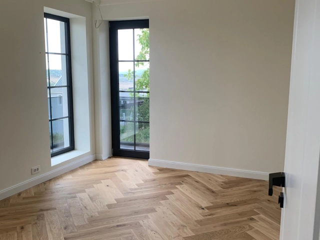 Apartament 5 camere - Rediu