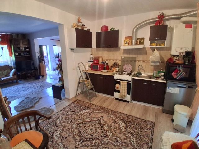 Apartament 4 camere - Popas Pacurari