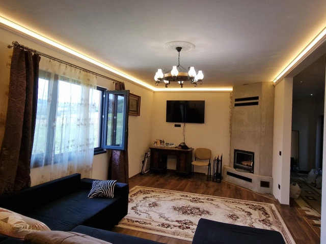 Apartament 3 camere - Semicentral