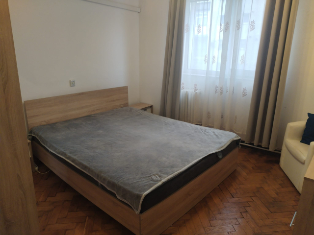 Apartament de inchiriat, 3 camere,  decomandat,  71 mp, Alexandru cel Bun,  (PIATA VOIEVOZILOR - OLIMP) 150155