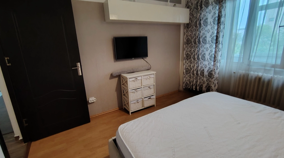 Oferta Apartament, 3 camere semidecomandat, 62 mp, Podu Ros, de inchiriat,  Liceul Cantemir imagine 8
