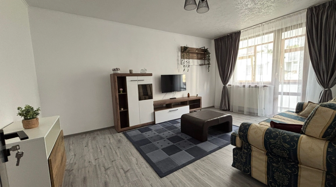 Oferta Apartament, 2 camere decomandat, 55 mp, Precista, de inchiriat,  Piata Bistrita / Scoala nr 10 imagine 2