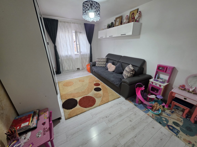 Apartament, 2 camere  decomandat,  47 mp, Dacia, de inchiriat,   163461
