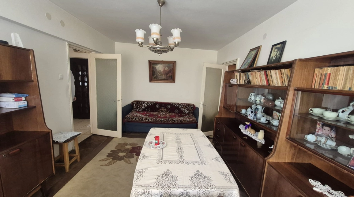 Oferta De vanzare apartament, 2 camere, semidecomandat, 52 mp, Centru,  Piata Unirii imagine 3