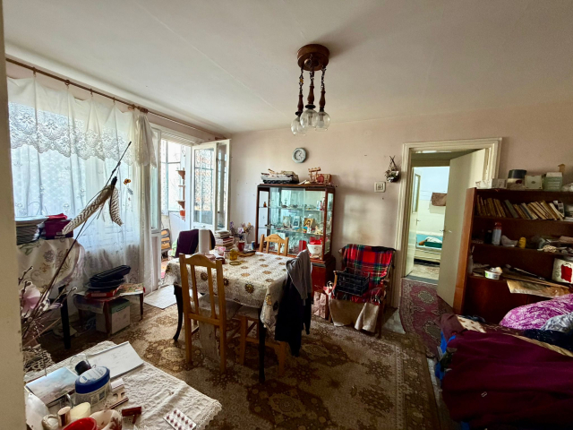 De vanzare apartament, 2 camere,  semidecomandat,  54 mp, Podu Ros,  (Splai Bahlui Facultati) 162142