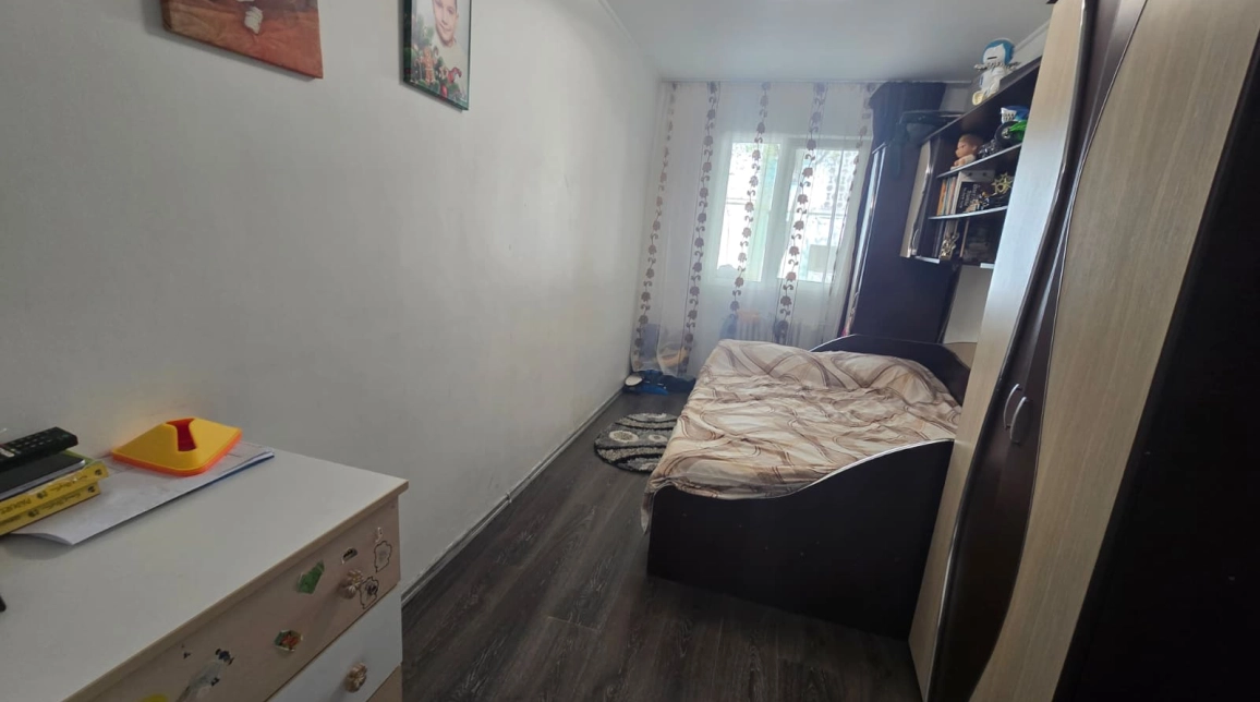 Oferta De vanzare apartament, 2 camere, semidecomandat, 35 mp, Podu Ros,  Salubris imagine 5