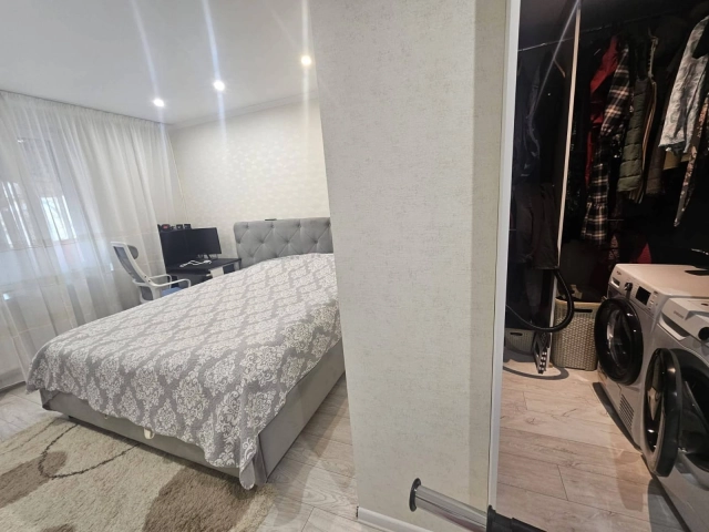 Apartament 3 camere - Tatarasi