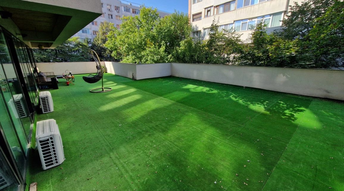 Oferta 2 camere, open-space, 100 mp, de vanzare apartament in zona Centru,  Bloc Mercur Mary-vis a vis de Palas Mall imagine 6