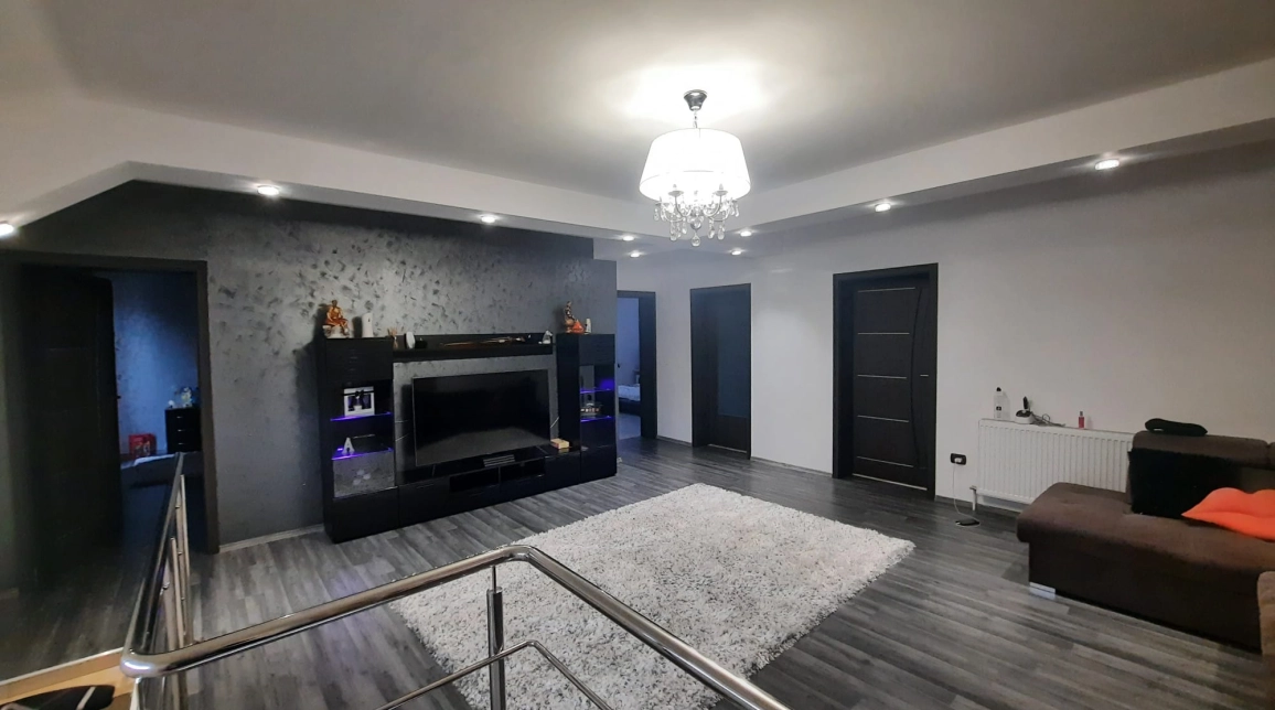 Oferta Miroslava casa 180 mp, 5 camere, de vanzare,  Centru imagine 15