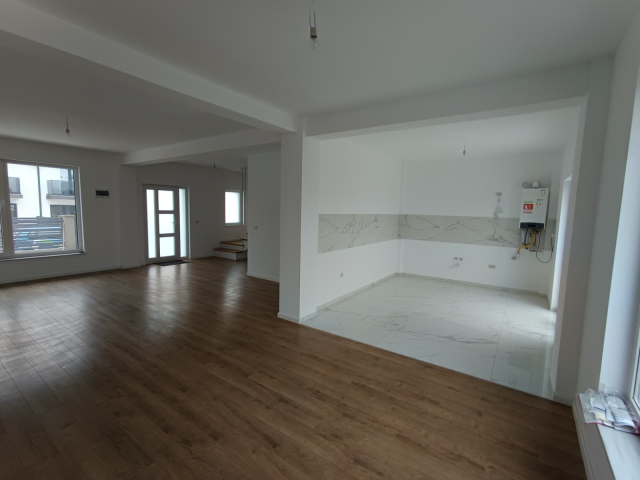 Vila de vanzare, 4 camere,  164mp, Valea Lupului,  (( La 7 minute de Rond Pacurari)) 161115