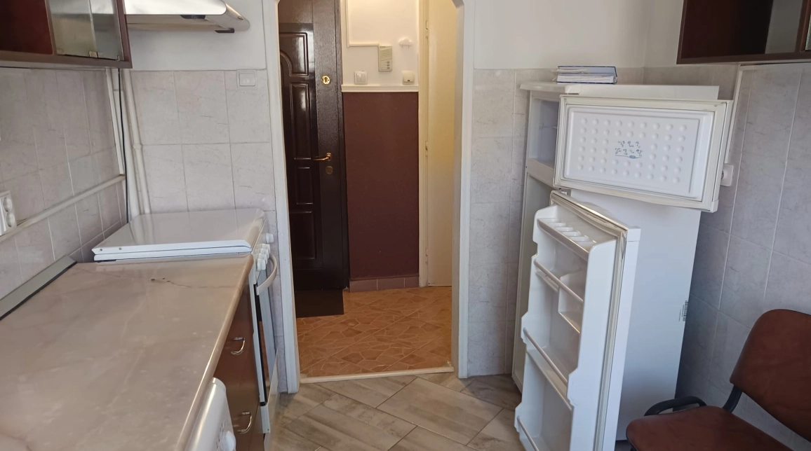 Oferta De inchiriat apartament, 2 camere, semidecomandat, 50 mp, Podu Ros,  Scoala Gimnaziala Titu Maiorescu imagine 2