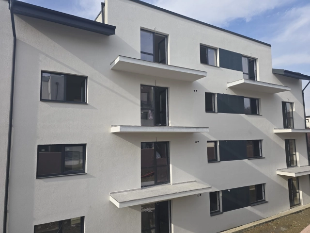 Apartament 3 camere - Pacurari