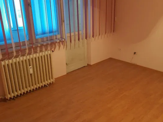 3 camere,  semidecomandat,  60 mp, de vanzare apartament in zona Darmanesti,   162478