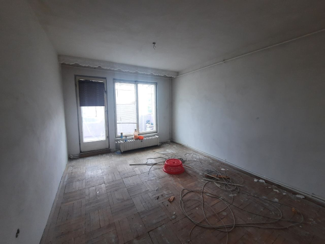 Central apartament  98 mp, 4 camere,  decomandat, de vanzare,  (Orhei) 162479
