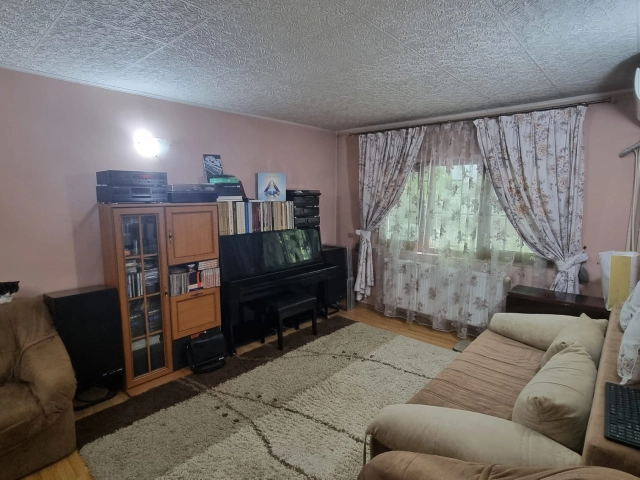 Apartament 4 camere - Nicolina