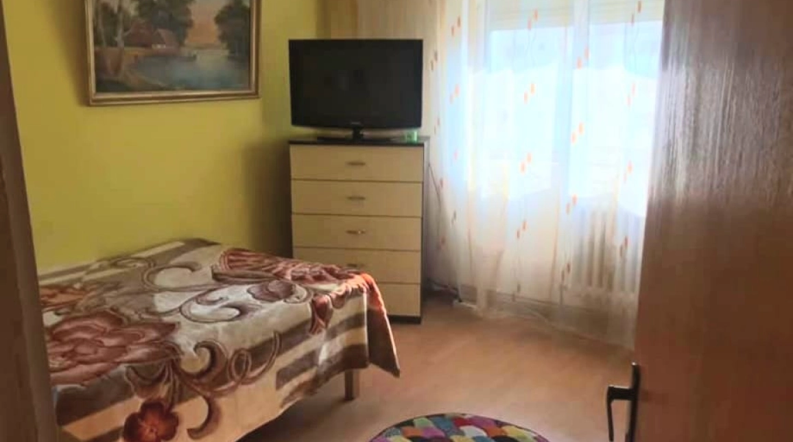 Oferta 3 camere, decomandat, 70 mp, de inchiriat apartament in zona Alexandru cel Bun,  Parcul Voievozilor imagine 2